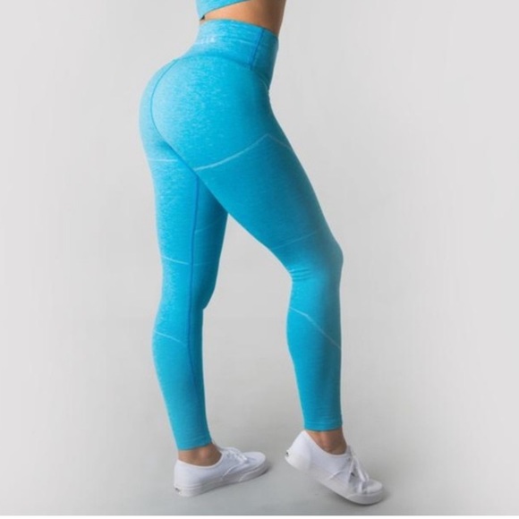 Alphalete Pants - Alphalete r6 leggings